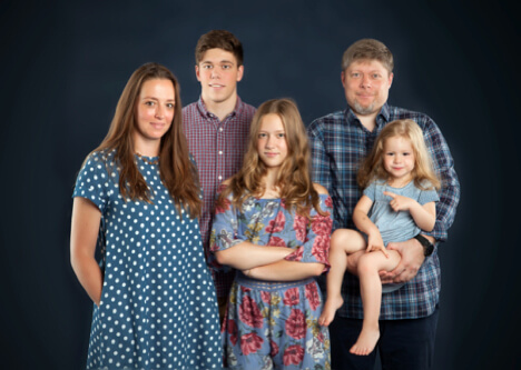family photography using the black backdrop