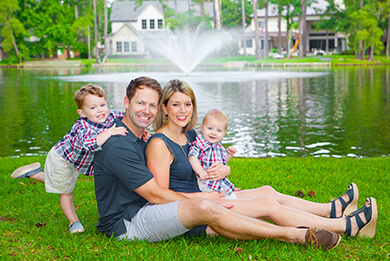 family on location photo shoot